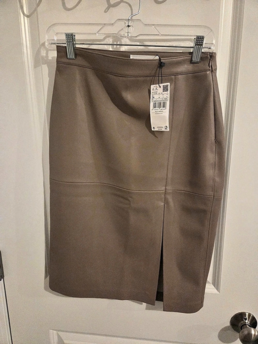 Mango Faux Leather Slit Pencil Skirt Size 4 NWT